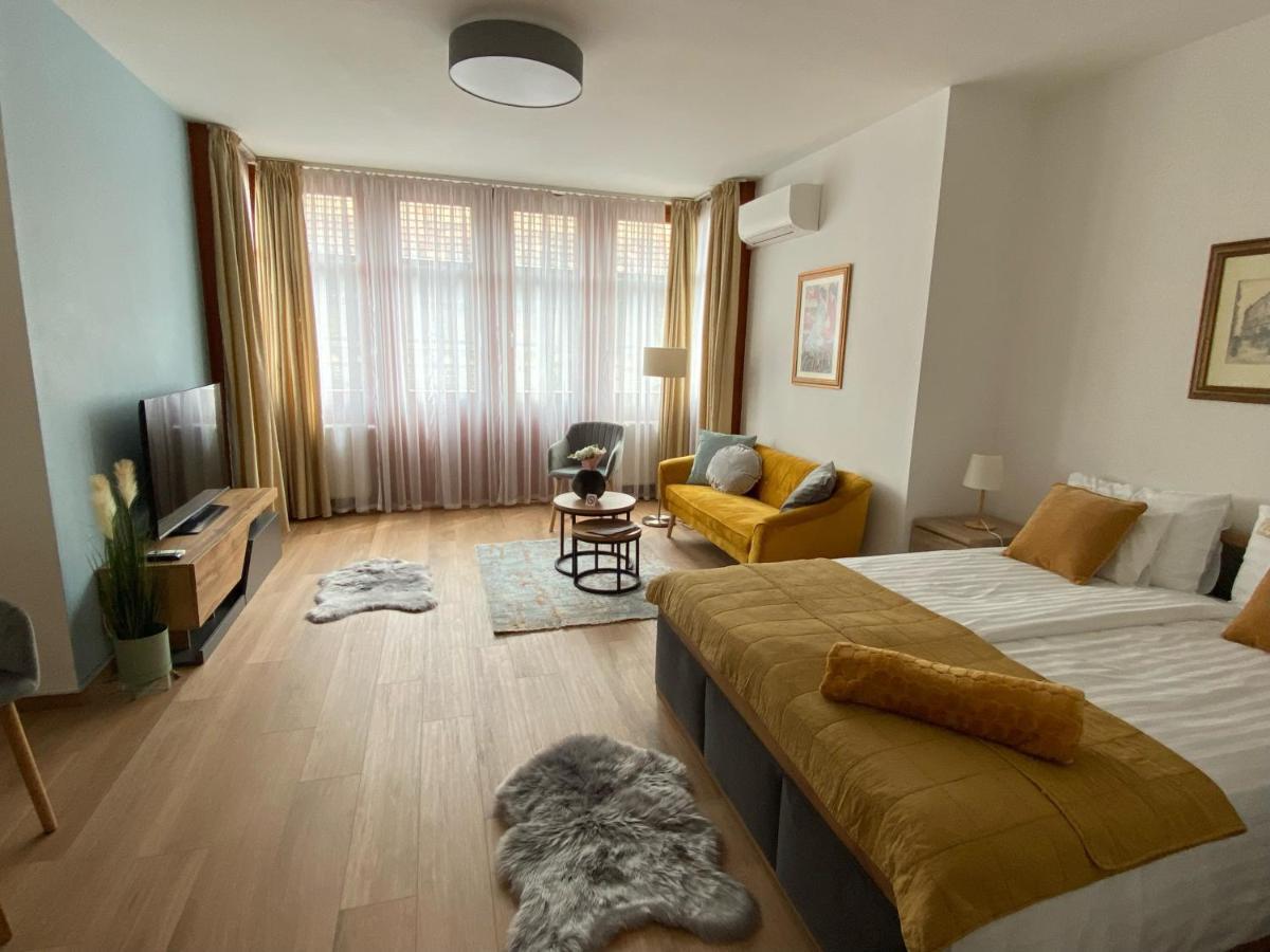 Lovag8 Apartment Budapest Esterno foto
