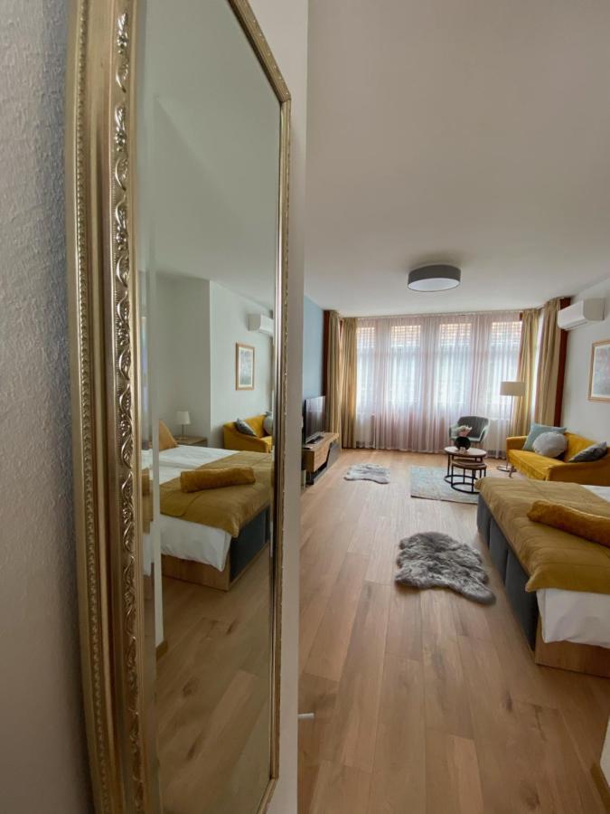 Lovag8 Apartment Budapest Esterno foto